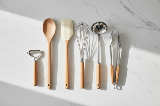 Les meilleurs ustensiles pour débuter en cuisine : notre sélection
