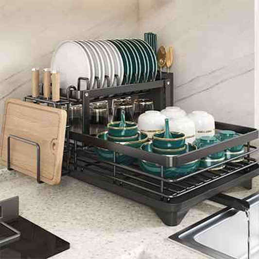 Égouttoir à vaisselle noir moderne Compact Kitchen avec système de drainage et support à couverts.